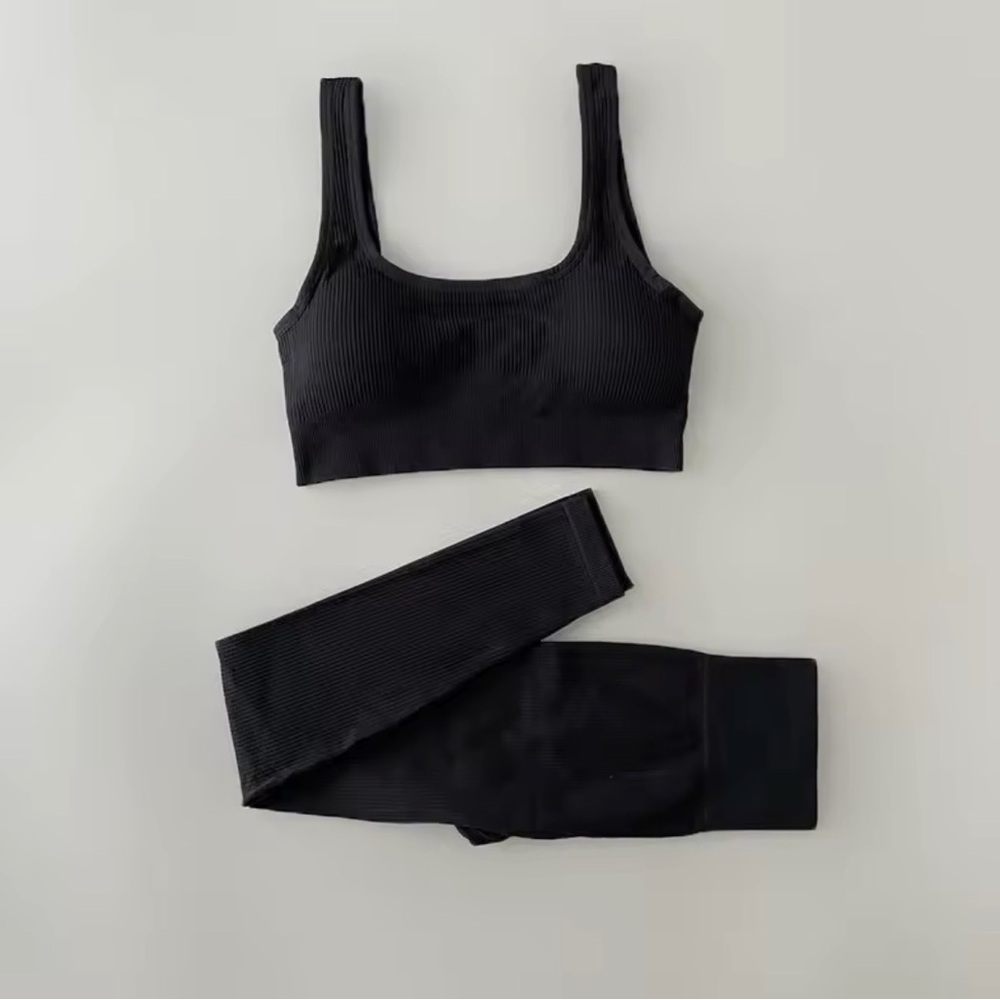 Rubbed black yoga set small